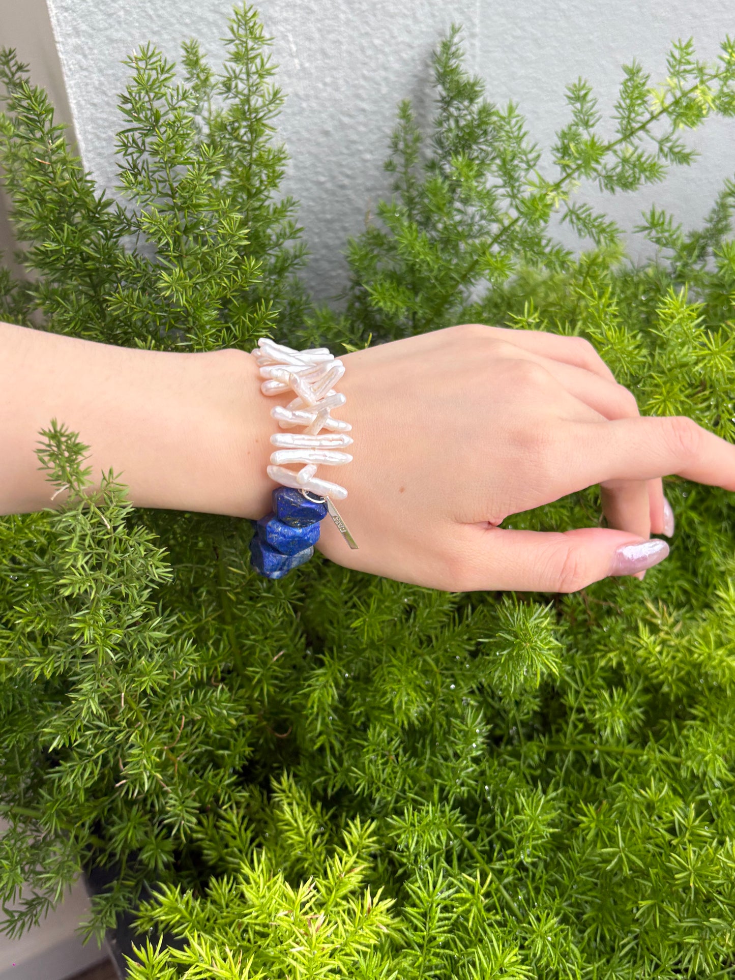 Celestial Frost — Lapis Lazuli & Baroque Pearl Bracelet
